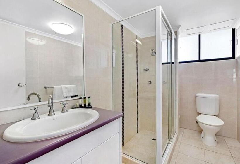 Superior 2-bedroom flat with sea view, Ultiqa Beach Haven On Broadbeach