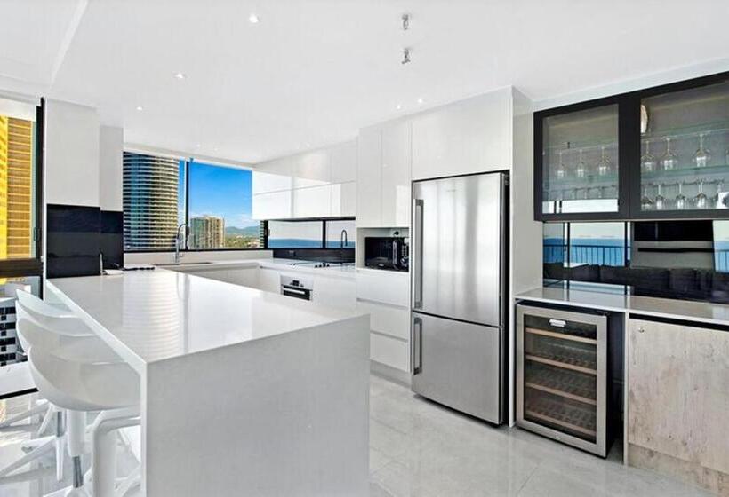 2 Bedroom Premium Apartment Sea View, Ultiqa Beach Haven On Broadbeach