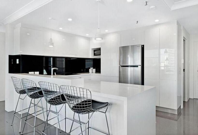 2 Bedroom Premium Apartment Sea View, Ultiqa Beach Haven On Broadbeach