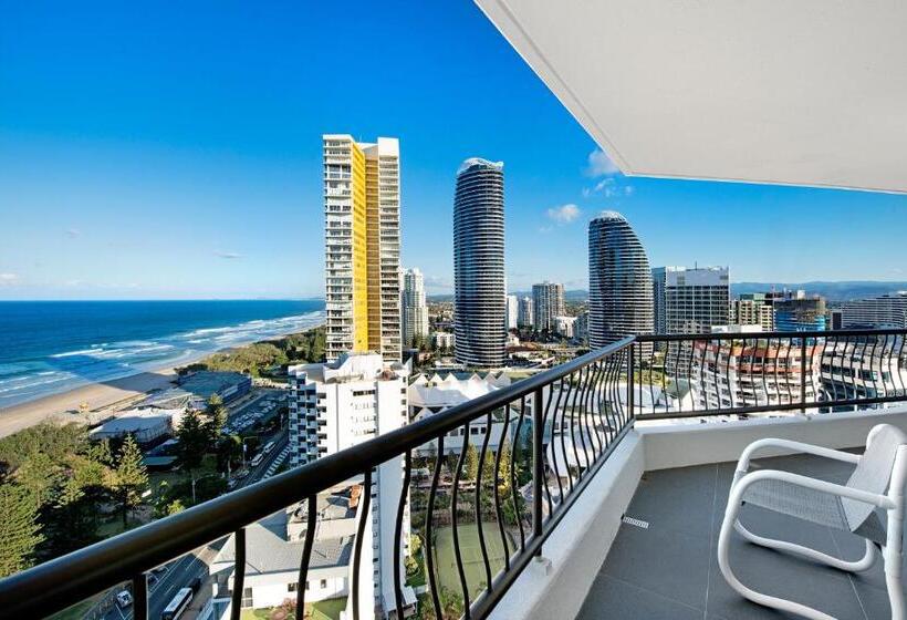 Superior 2-bedroom flat with sea view, Ultiqa Beach Haven On Broadbeach