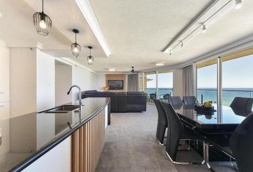 2 Bedroom Premium Apartment Sea View, Ultiqa Beach Haven On Broadbeach