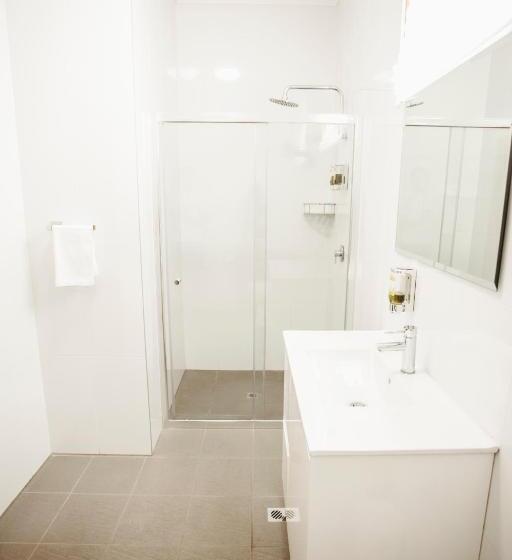 חדר דחוקס עם מיטת קינג, Colonial Motel Richmond