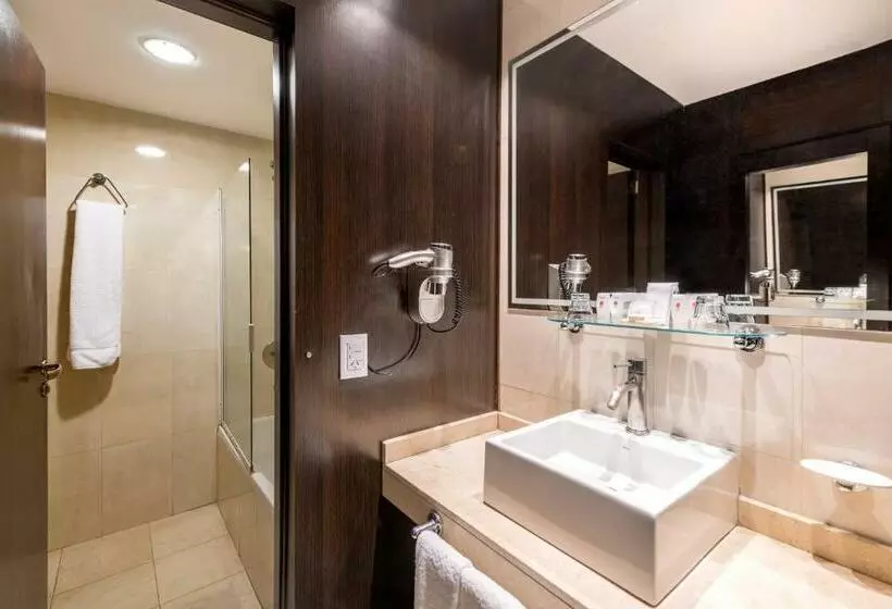اتاق استاندارد سه نفره, Exe Hotel Colón
