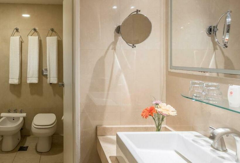 اتاق استاندارد با چشم‌انداز, Exe Hotel Colón