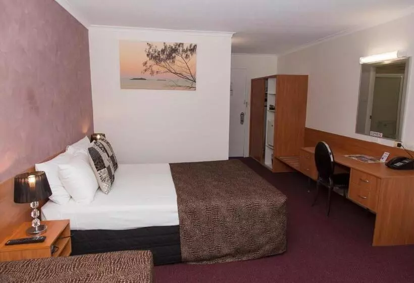 اتاق لوکس, Hampton Villa Motel