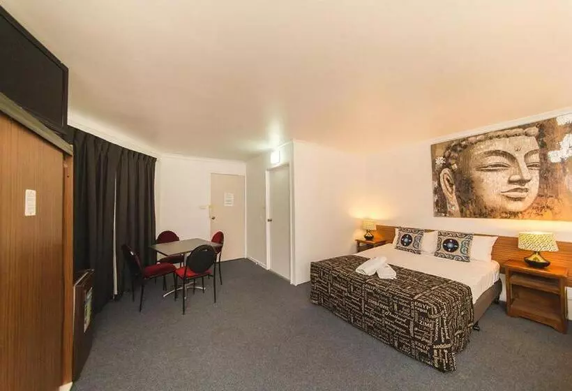اتاق لوکس خانوادگی, Hampton Villa Motel