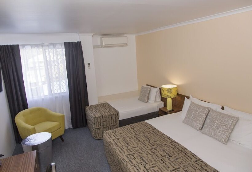 اتاق لوکس, Hampton Villa Motel