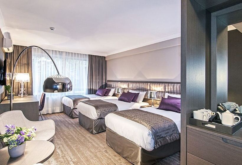 اتاق استاندارد سه نفره, Agenda Louise