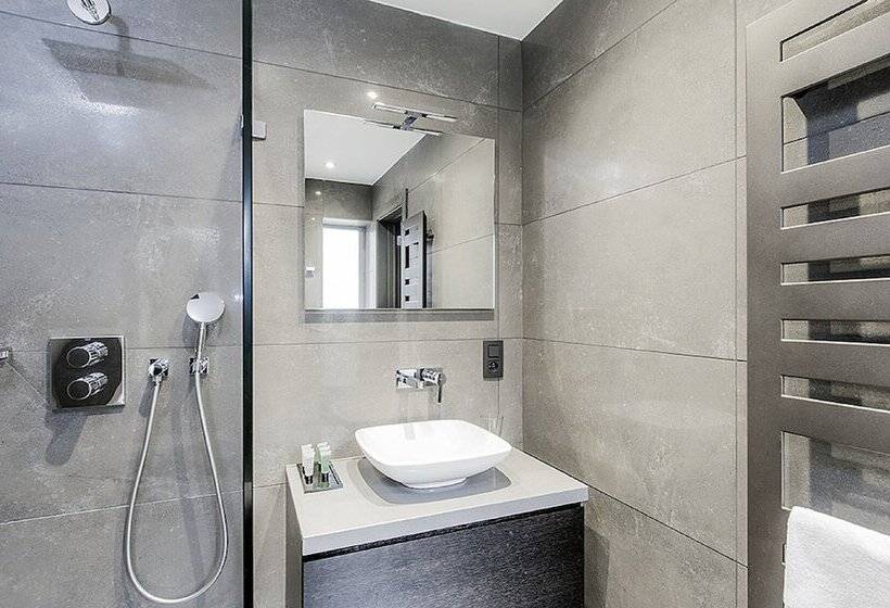 سوییت جونیور, Agenda Louise