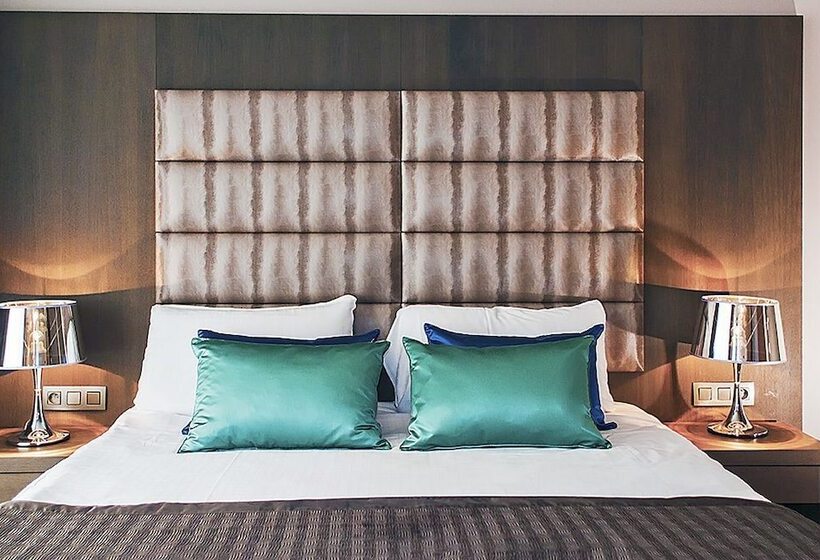 سوییت جونیور, Agenda Louise