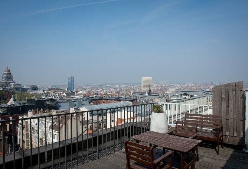 주니어 스위트, Chambord