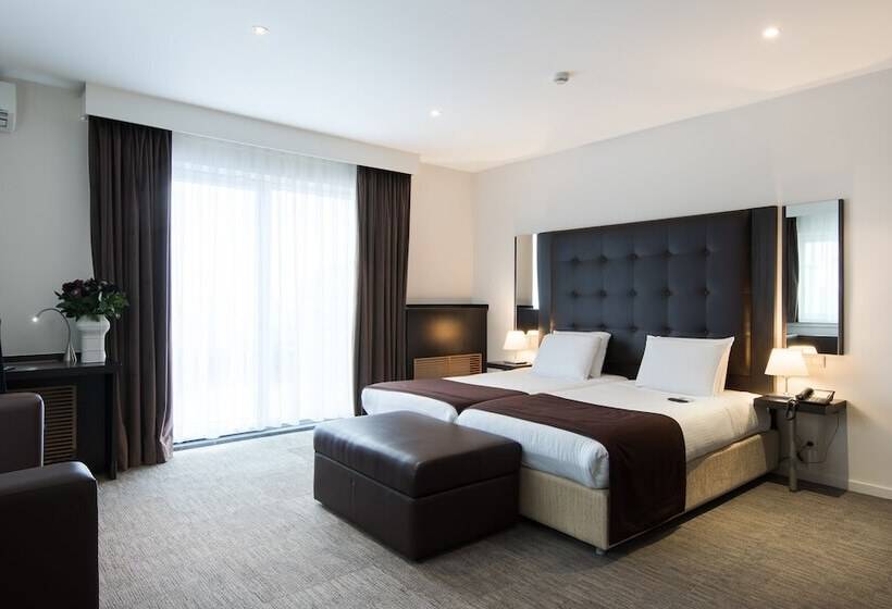 주니어 스위트, Chambord