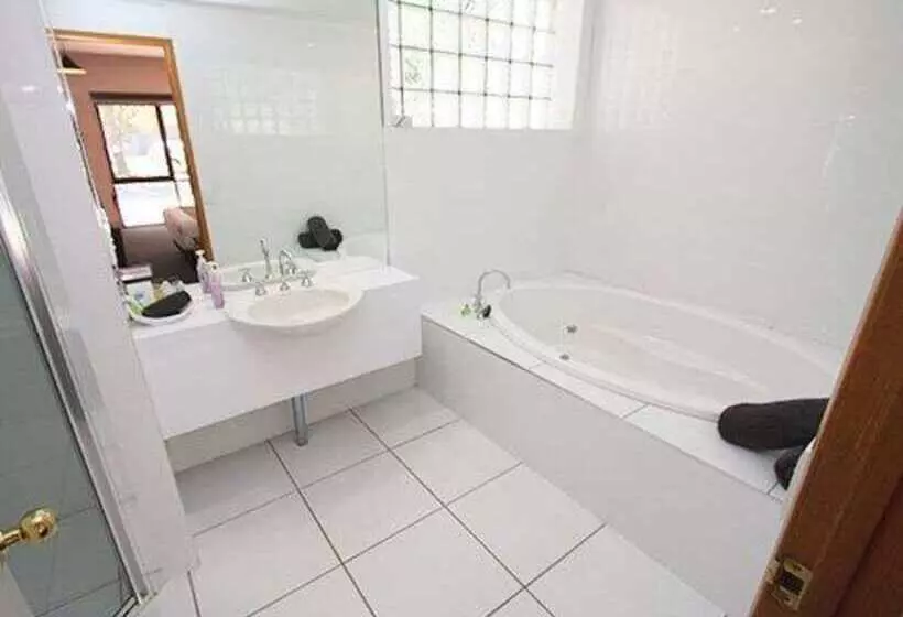 スタンダードルーム, Comfort Inn Lady Augusta