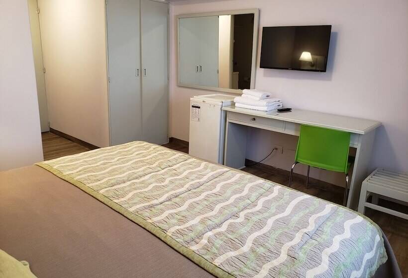 수피리어 룸, Continental