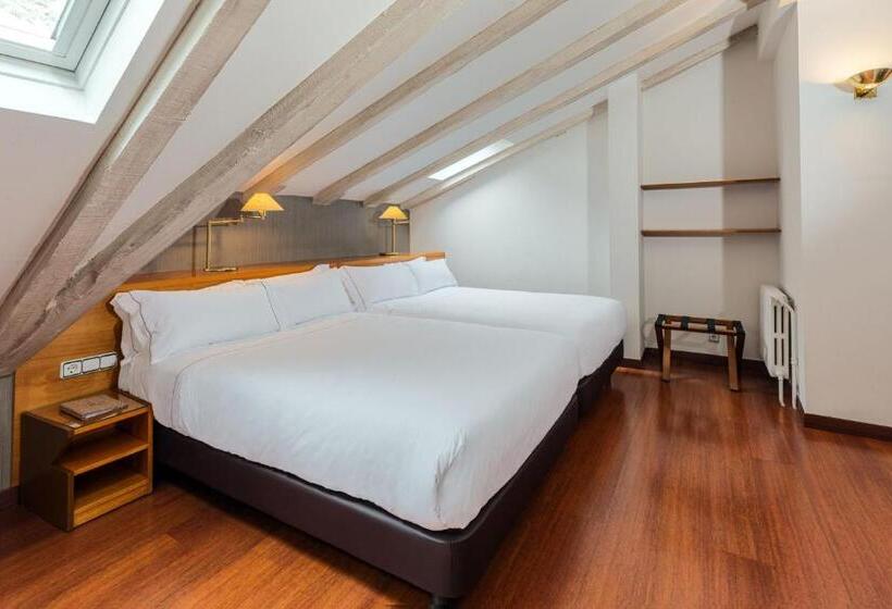Premium Family Room, De L'isard