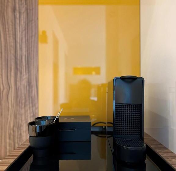 آپارتمان 1 خوابه با بالکن, Hassotel
