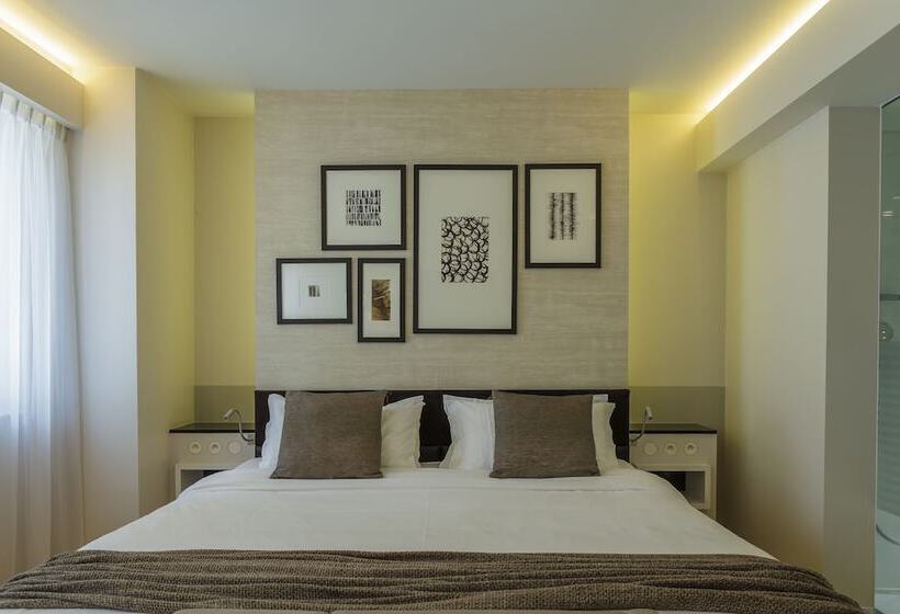 غرفة ديلوكس, Hassotel