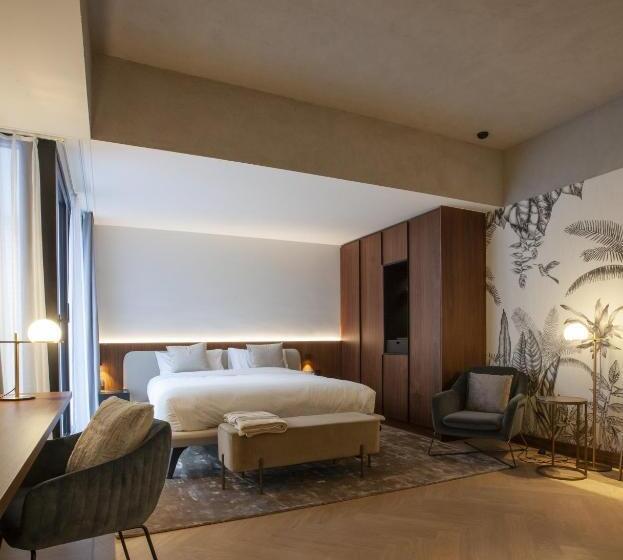 غرفة ديلوكس مزودة بشرفة, Hassotel