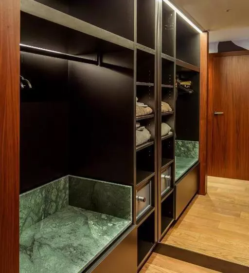 آپارتمان 1 خوابه با بالکن, Hassotel