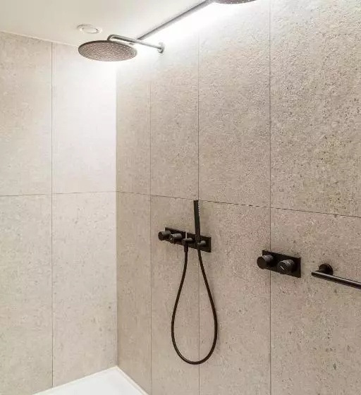آپارتمان 1 خوابه با بالکن, Hassotel