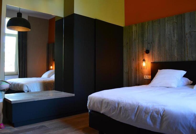 غرفة سوبيريور, La Heid Des Pairs