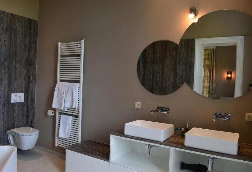 غرفة قياسية مطلّة علي الحديقة, La Heid Des Pairs