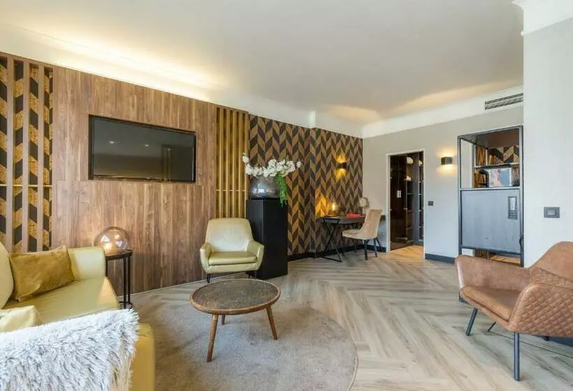 سوییت جونیور, Leonardo Hotel Antwerp The Plaza
