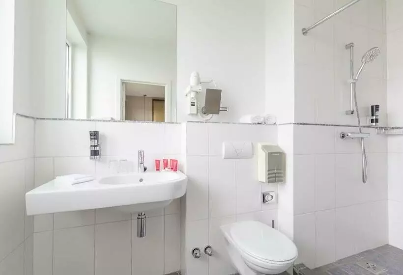 اتاق استاندارد با چشمانداز شهر, Leonardo Hotel Antwerp The Plaza