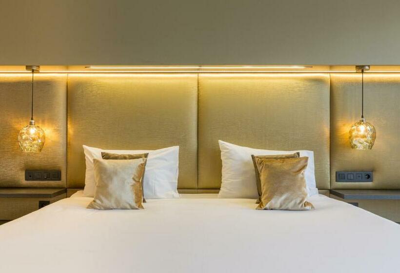 غرفة قياسية مطلة على المدينة, Leonardo Hotel Antwerp The Plaza