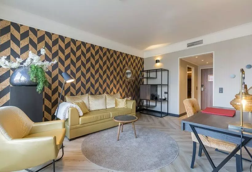 سوییت, Leonardo Hotel Antwerp The Plaza