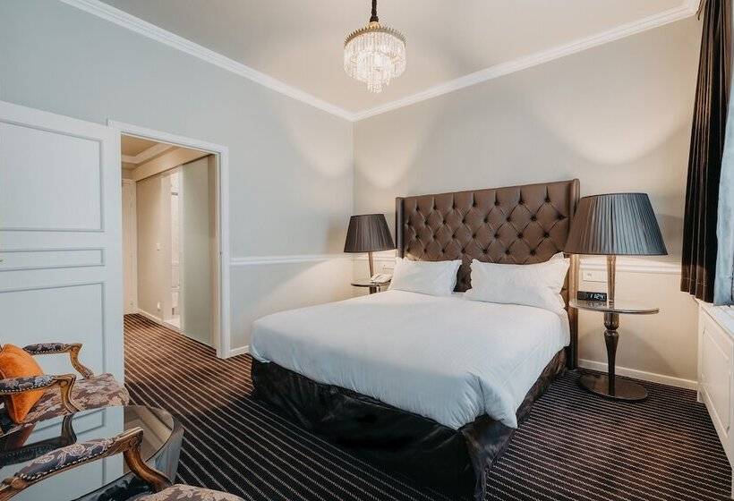 Habitació Superior, Manos Premier