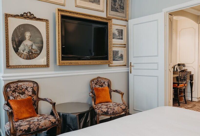 Habitació Superior, Manos Premier