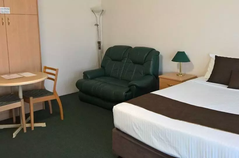 침실 2개 스위트, Mid City Motor Inn Singleton
