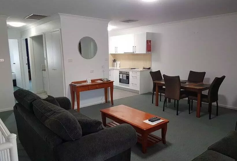 침실 2개 아파트, Mid City Motor Inn Singleton