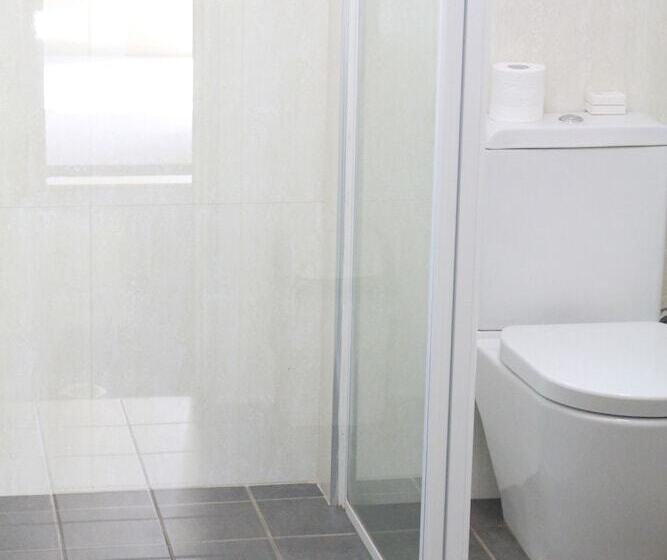 חדר משפחתי, Mid City Motor Inn Singleton