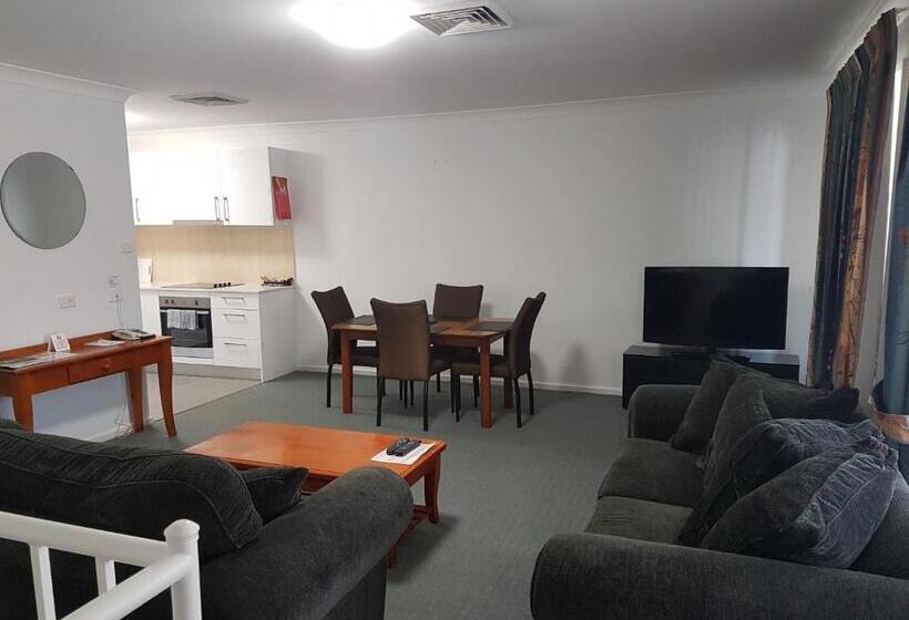 침실 2개 아파트, Mid City Motor Inn Singleton