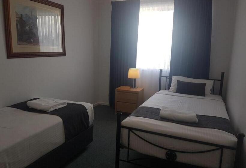 דירת שלושה חדרים, Mid City Motor Inn Singleton