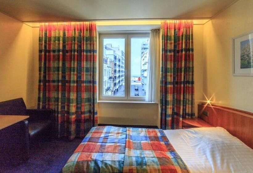 Номер Deluxe, Pacific