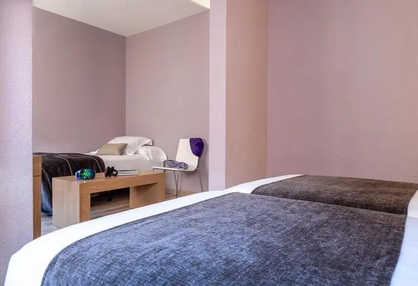 Chambre Triple Standard, Sporting