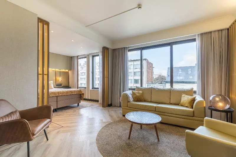 سوییت, Leonardo Hotel Antwerp The Plaza