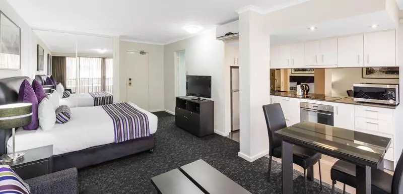 استودیو اجرایی, Oaks Sydney Hyde Park Suites