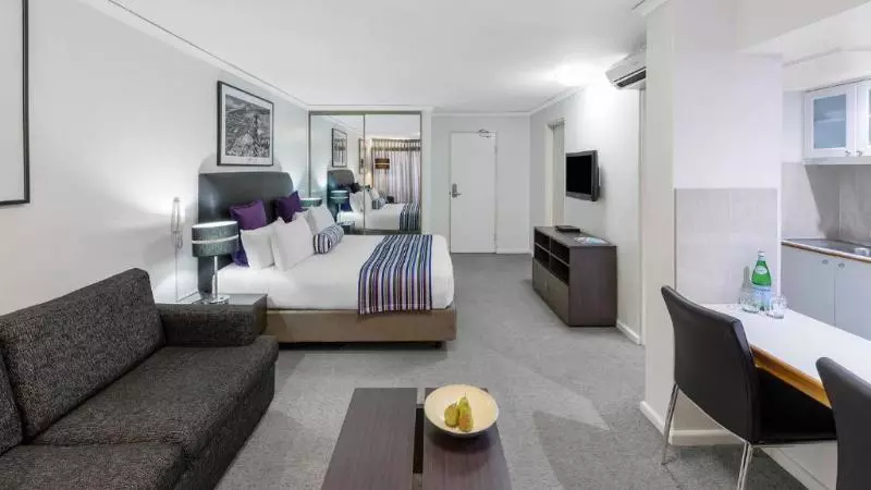 استودیو اجرایی, Oaks Sydney Hyde Park Suites
