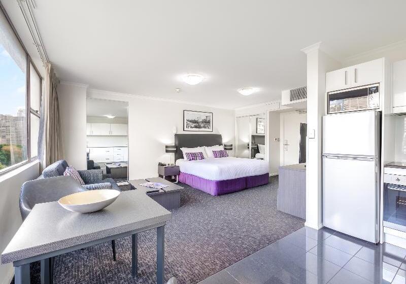 Студия Стандарт, Oaks Sydney Hyde Park Suites