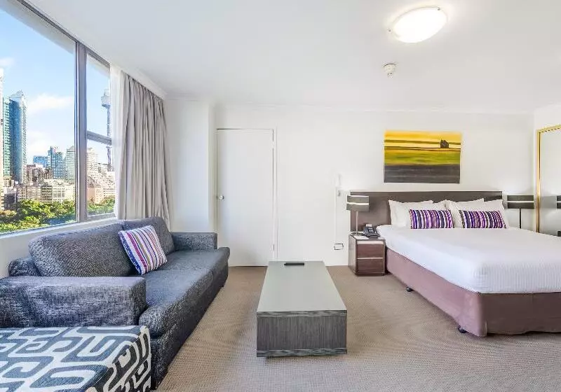 استودیو اجرایی, Oaks Sydney Hyde Park Suites
