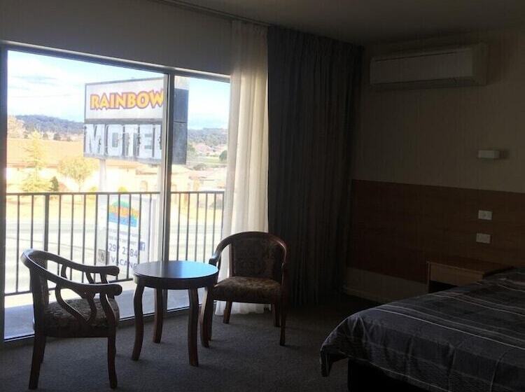 غرفة قياسية, Rainbow Motel