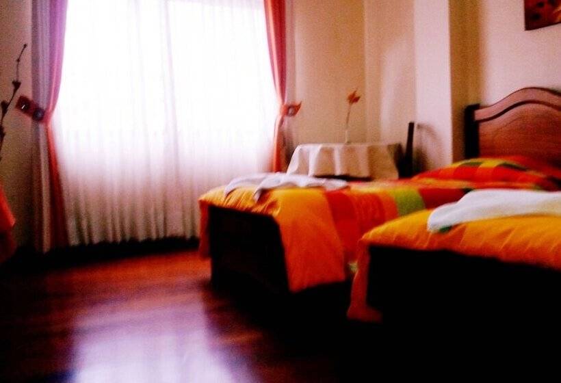 اتاق استاندارد با سرویس بهداشتی مشترک, Avenida