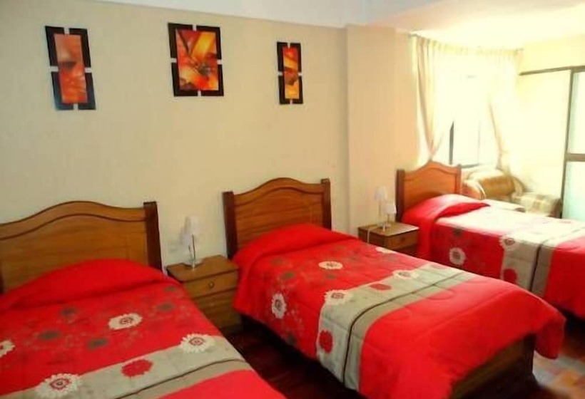 اتاق استاندارد سه تخته با سرویس بهداشتی مشترک, Avenida