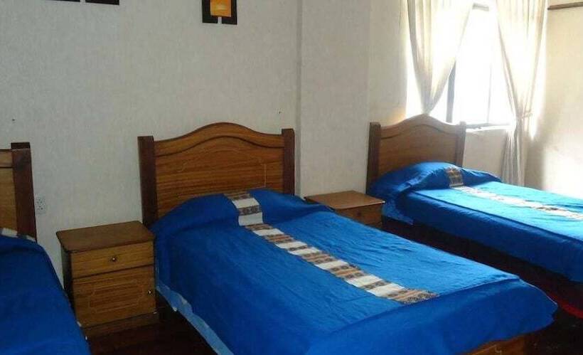 اتاق استاندارد سه تخته با سرویس بهداشتی مشترک, Avenida