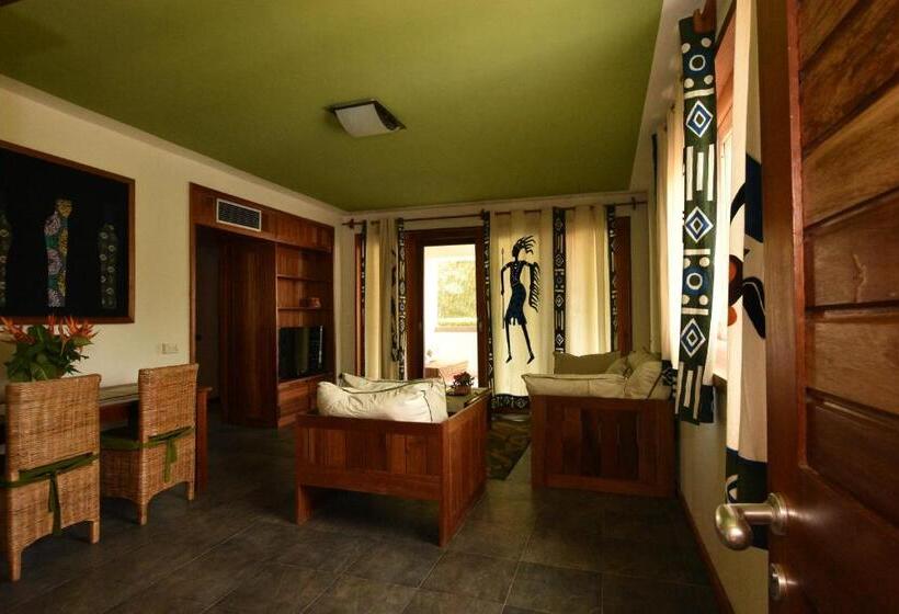 سوئیت پرزیدنت, Club Du Lac Tanganyika