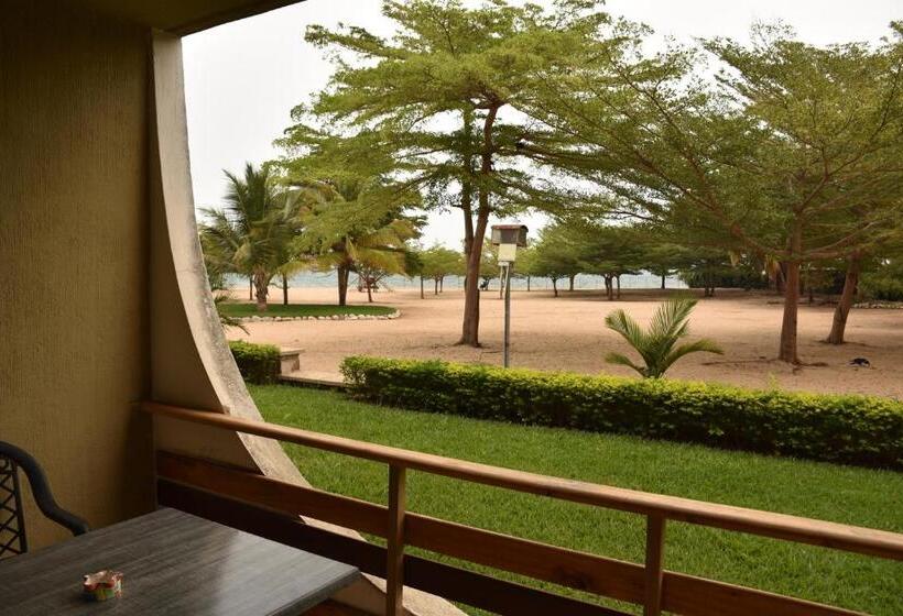 اتاق استاندارد با چشم‌انداز دریاچه, Club Du Lac Tanganyika